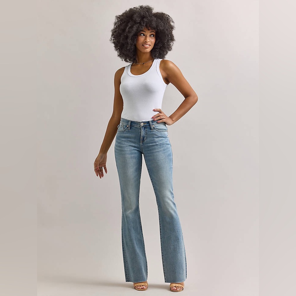 Rock & Republic Women's Vintage Y2K Medium Blue Low-Rise Bootcut Flare Jeans